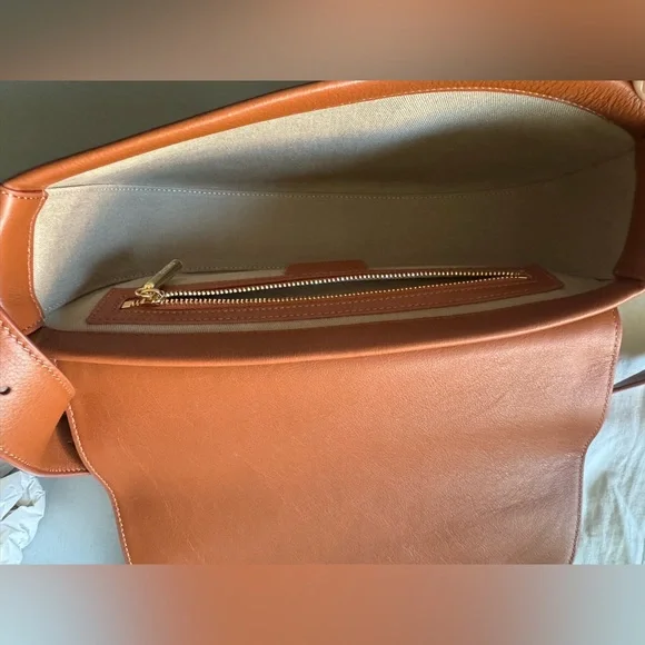 Cuyana Tan Crossbody Bag - Picture 10 of 14